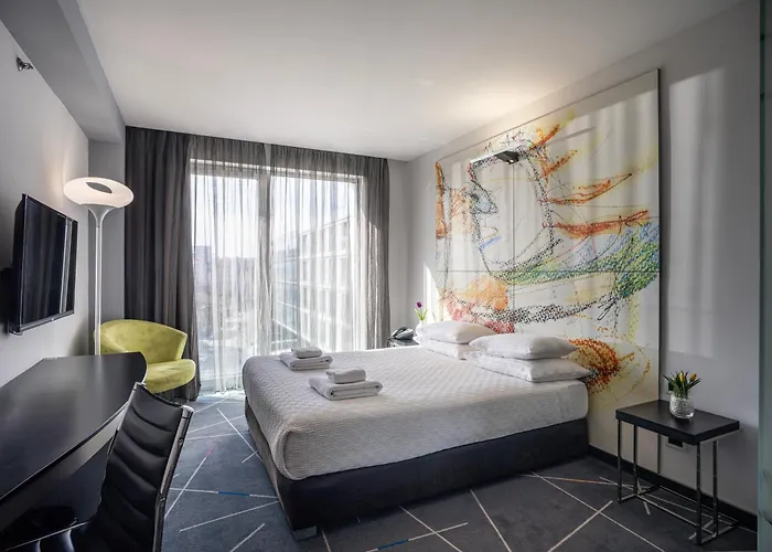 Nobel Zira Hotel